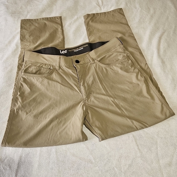 Lee Other - Lee extreme motion regular strength men's 36x30 pants.